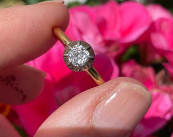 Beautiful antique Victorian 18ct gold and old cut diamond solitaire ring