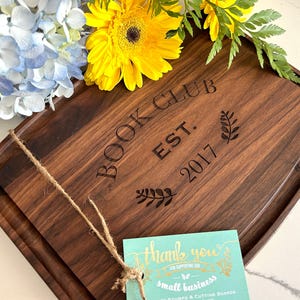 Book Club Gifts, Book Lover Personalized Gifts, Housewarming Gift, Charcuterie Boards, Personalized Cutting Boards