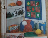 UNCUT Simplicity 7771 Computer covers, bean bag chair cover, wall hanging, bag and pillows
