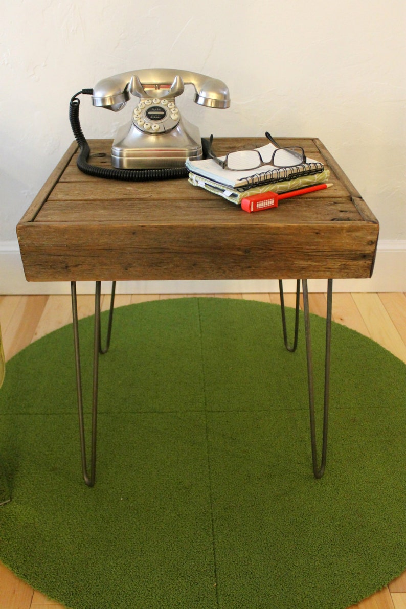 Reclaimed Wood Side Table on Hairpin Legs The Eva, Mid Century, Rustic, Modern, End Table zdjęcie 1