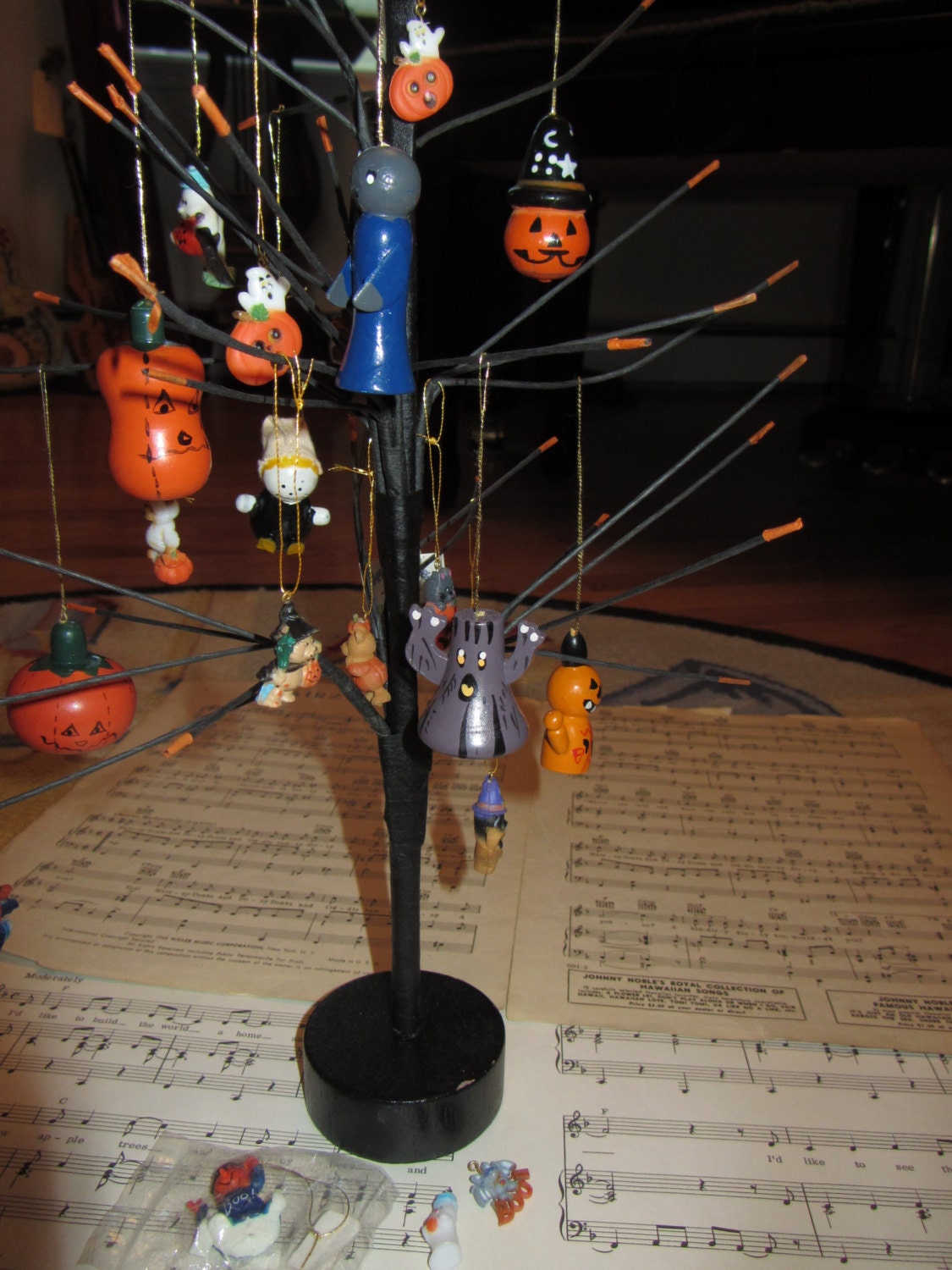 Miniature Tabletop Halloween Tree and Ornaments Lot 25 Piece Etsy