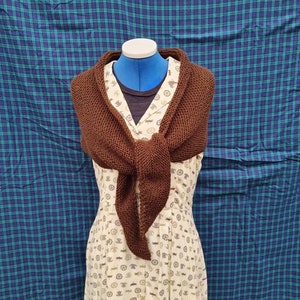 Hand knitted dark brown shawl (xs1)