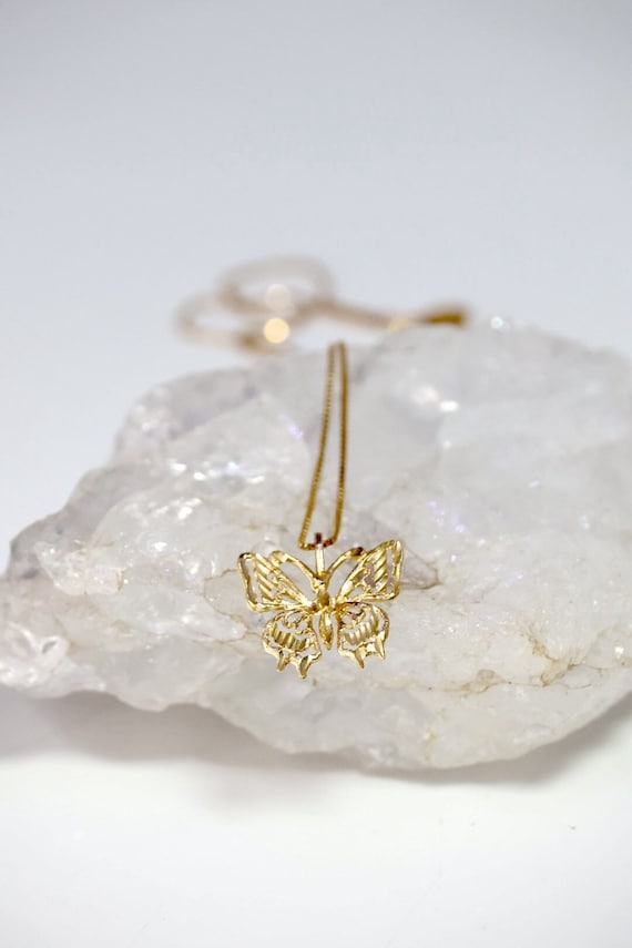 14kt Gold Filigree Butterfly Charm Necklace Gold B