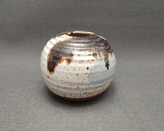 Jorgen Finn Petersen Bornholm JFP pottery - Denmark