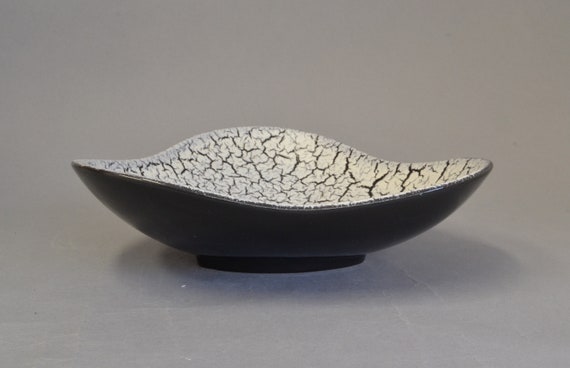 Jasba German Bowl - Cortina Decor - Fat Lava Black - White Jasba German Bowl - Cortina Decor - Fat Lava Black - White
