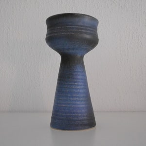 Loré ceramic vase design by Matt Camps  Dutch pottery B 132  Holland