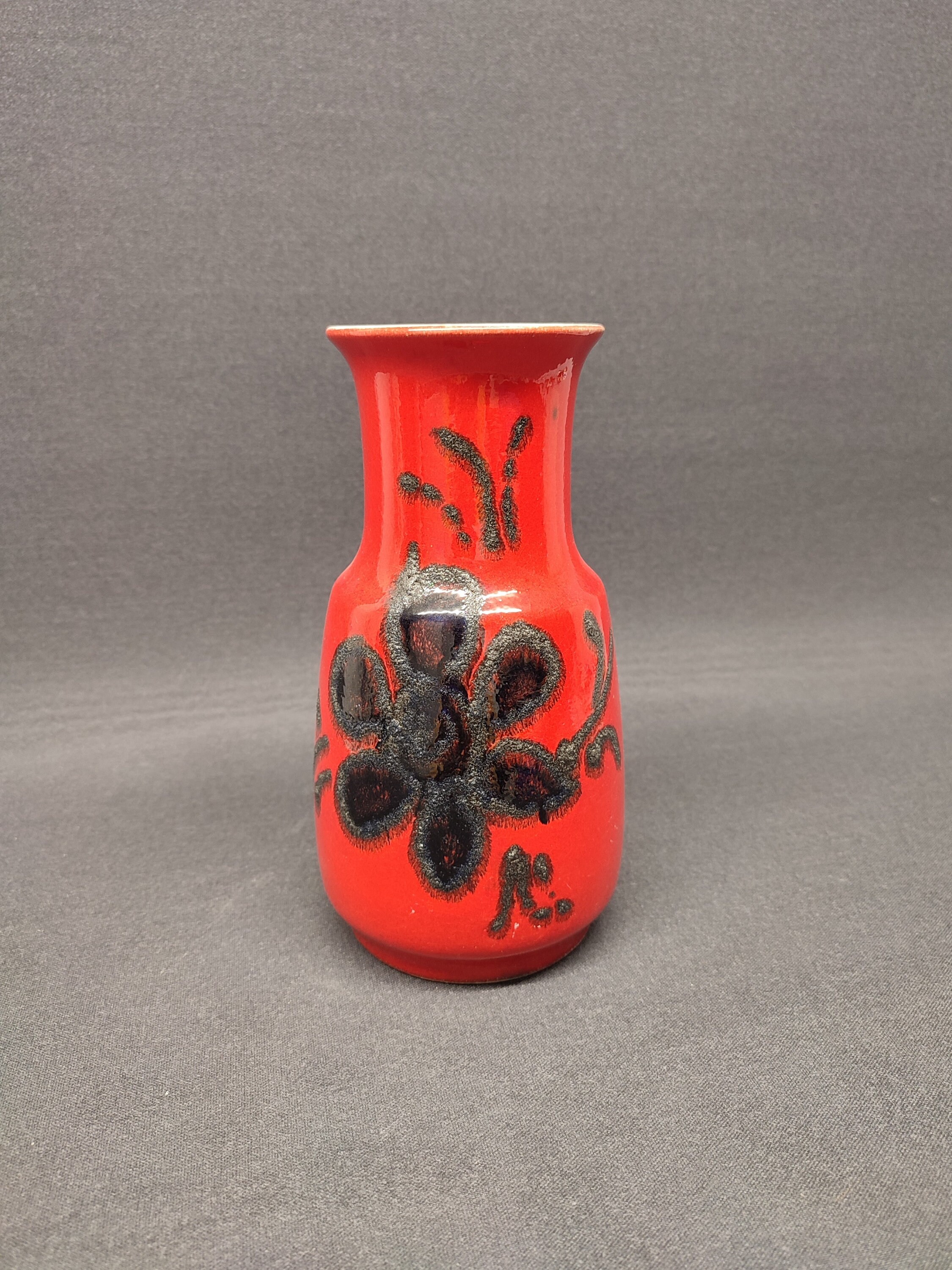 Retro West German Bay Keramik Vase - Red / Black Fat Lava Decor 82