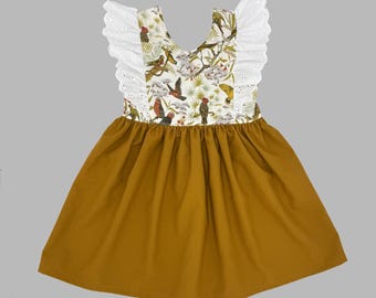 Modern-vintage style ruffled summer dress for Toddler.