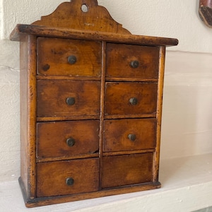Scatola porta spezie da appendere al muro, antica, in rovere e pino, XIX secolo, cassettiera in miniatura, pezzo da apprendista