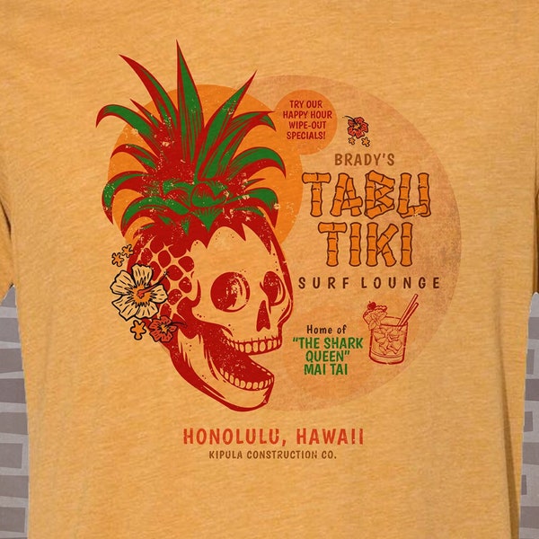 Brady's Tabu Tiki Surf Lounge - Vintage-style T-Shirt Tee Honolulu Hawaii Retro Travel Brady Bunch Classic Kitsch TV