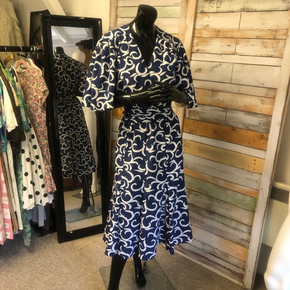 Frank Usher 1980's day dress / good size
