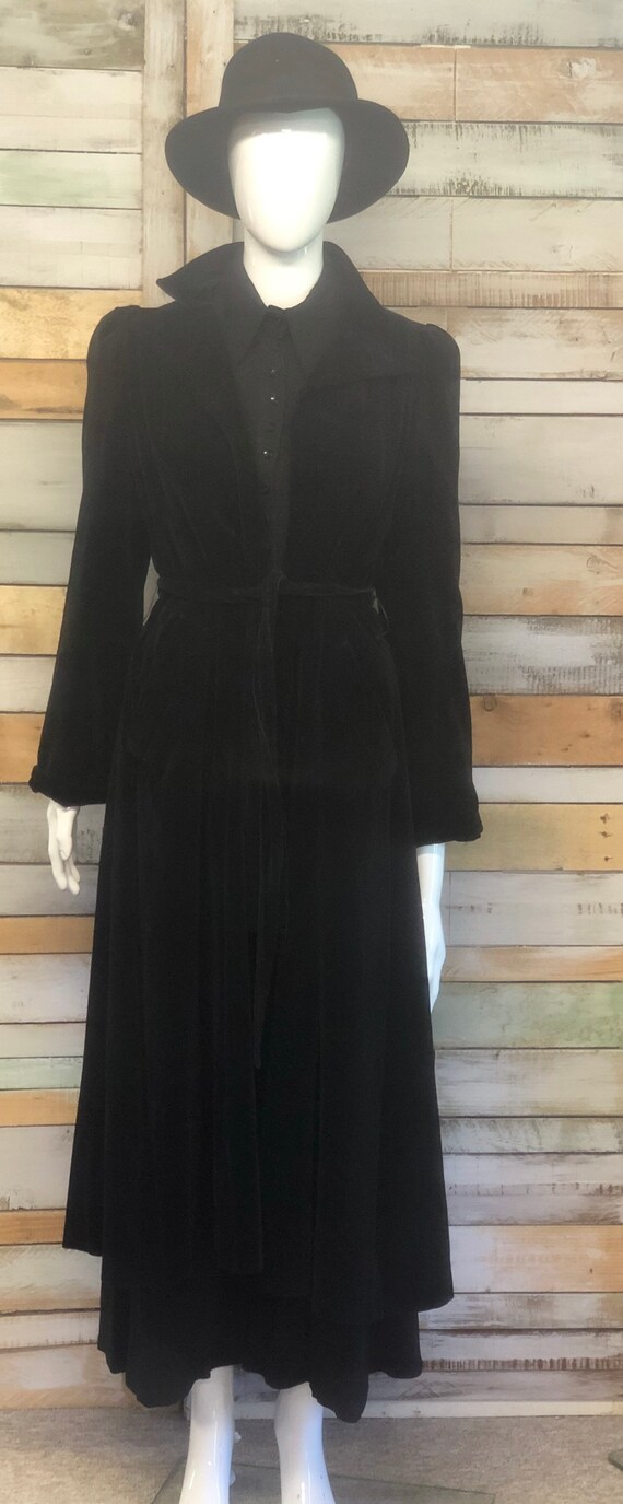 Rare Ossie Clark velvet full length coat - image 3