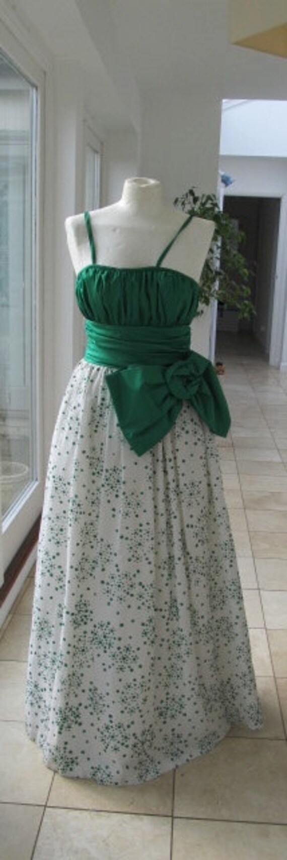 Lovely bespoke emerald green sparkly ball/prom go… - image 4