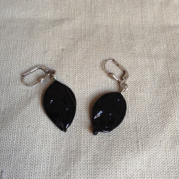 Boucles d'oreilles "feuille noire" 1920.
