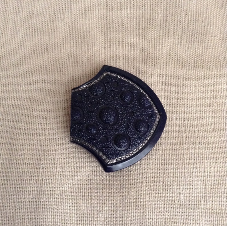 1930/'s Navy blue belt buckle.