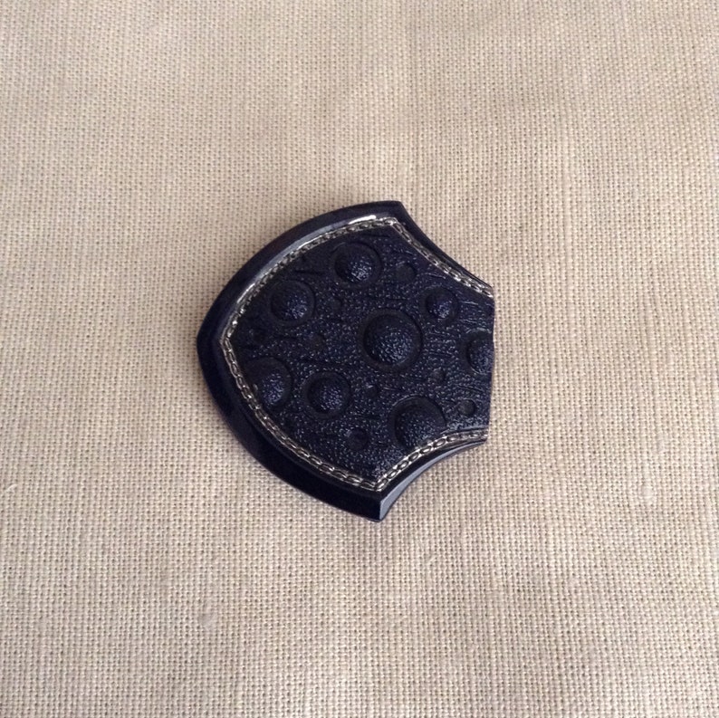 1930/'s Navy blue belt buckle.