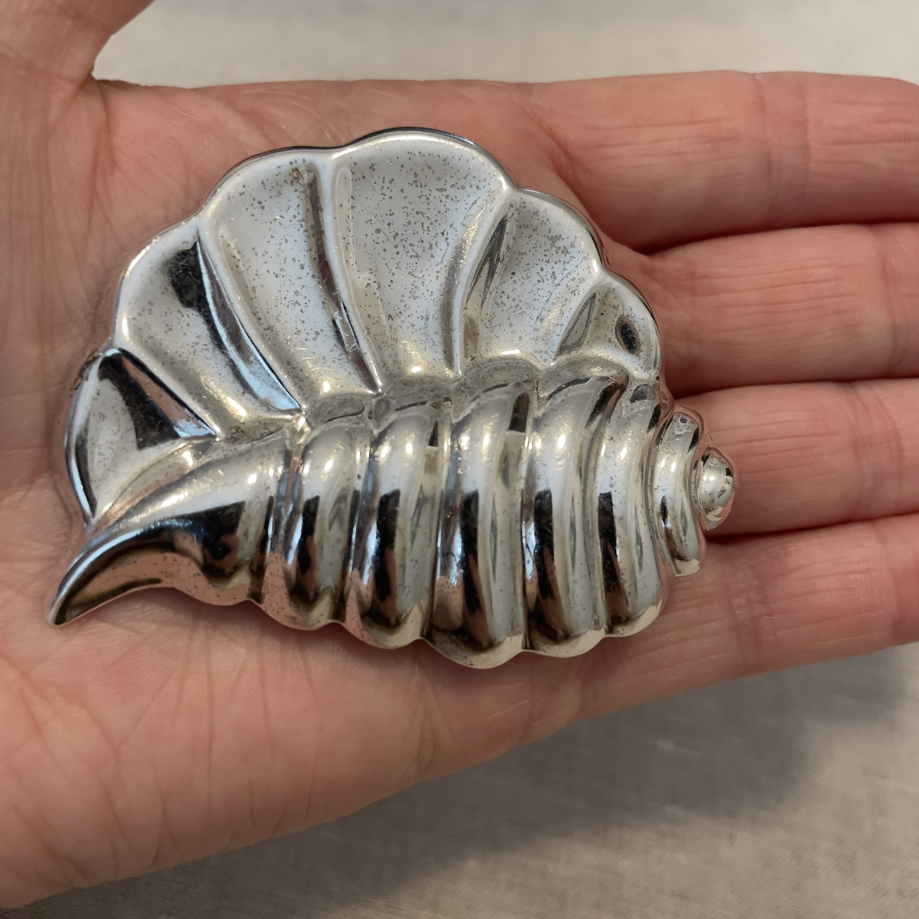 Vintage Sea Shell Brooch - Etsy