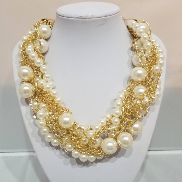 Divine Pearl Cluster Necklace