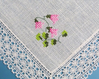 Exceptionelly well done vintage 1970s unused handmade Linea flower motive cross-stitch embroidery bonewhite linen square tablet/ table-cloth