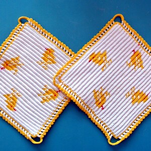 Vintage 1970s Swedish Crochet Potholders (Pair) – Yellow White Chicken Motive