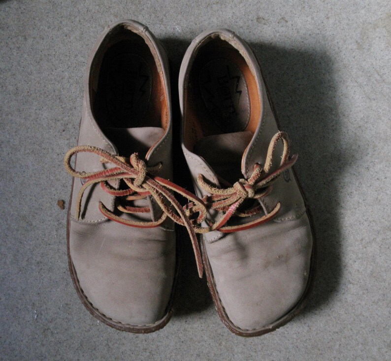 Vintage Born Woman's Lace Up Suede Shoes SZ 7M... | Etsy