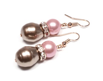 Boucles d’oreilles en perle plaqué or rose - Boucles d’oreilles en perle brune et rose sur or rose - Boucles d’oreilles Pearl Drop - Gouttes rose or rose et perles brunes