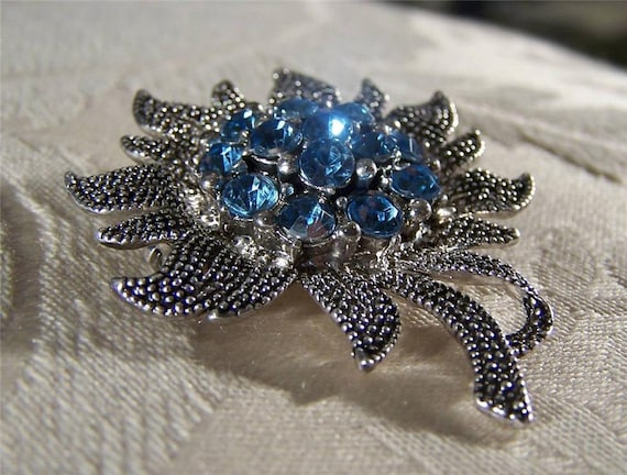 Vintage Silver Tone Multi Round Blue Topaz Colored