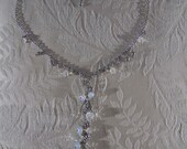 Vintage Silver Tone Victorian Style Oval Tear Drop Luster Opalescent Fancy Dangle Lavaliere Necklace Chain