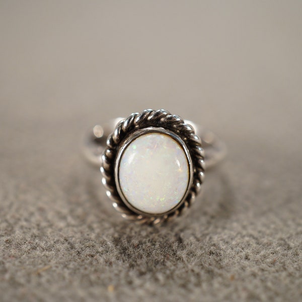 Vintage Wedding Band Stacker Design Ring Sterling Silver Oval Bezel Set Opal Scrolled Single Stone Setting Collectable Classic, Size 6
