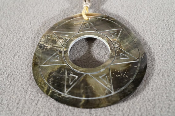 Vintage Large Round Fancy Carved Abalone Attached… - image 2