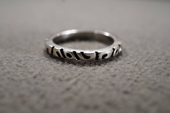Vintage Sterling Silver  Eternity Wedding Band Unisex Design Stacker Ring Fancy Etched Art Deco Style, Size 8