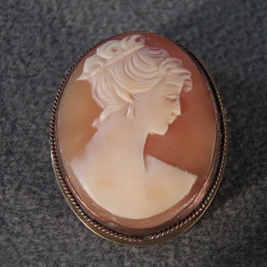 Vintage Sterling Silver  Fancy Carved Cameo Victorian-style   big pin brooch  Pendant Charm