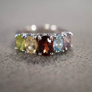 Vintage Wedding Band Stacker Design Ring Sterling Silver 5 Oval Prong Set Garnet Amethyst Citrine Peridot Blue Topaz Multi Stone Setting, 8