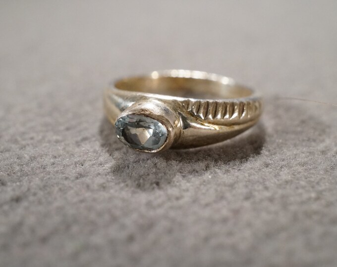 10k Yellow Gold Wave Band Thumb Ring - High Polish Minimalist Jewelry, Size 7 - View #7
