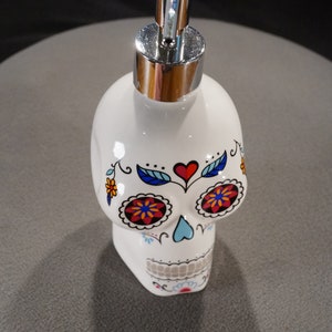 Vintage Ceramic Pottery Glazed Soap Dispenser Holder Multi Colored Detailed Skull Design Bathroom Powder Room Kitchen Accessory Home Decor image 5