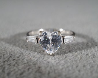 Vintage Sterling Silver 3 Heart Baguette Cubic Zirconia Wedding Engagement Band Ring Size 8.5