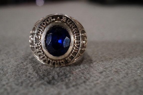 Middle school outlet class ring