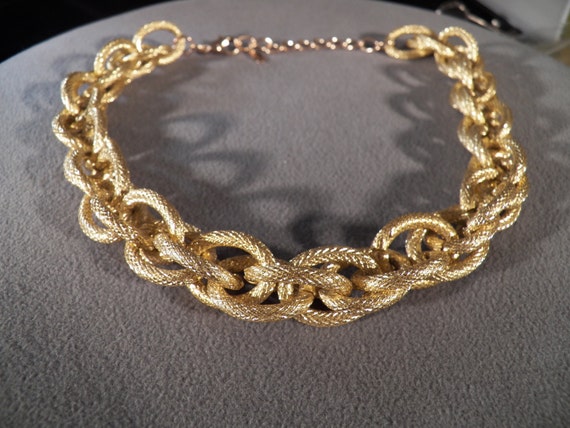 Vintage Yellow Gold tone Heavily  Etched Inter Wo… - image 1