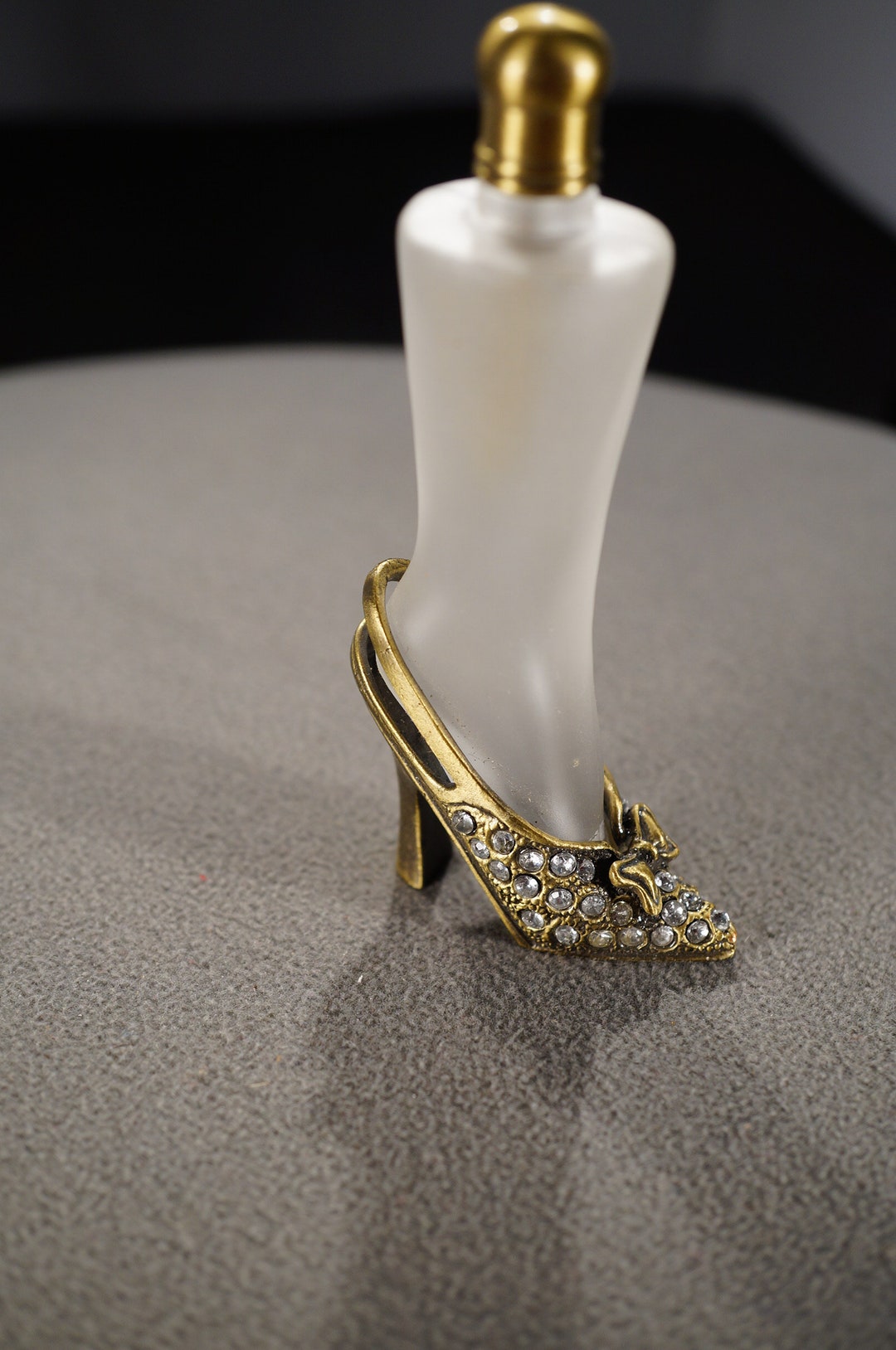 トップス VINTAGE PERFUME SMELL WAFFLE TOP JP440. Vintage Clear Swirl Glass Perfume Spray With Puffer