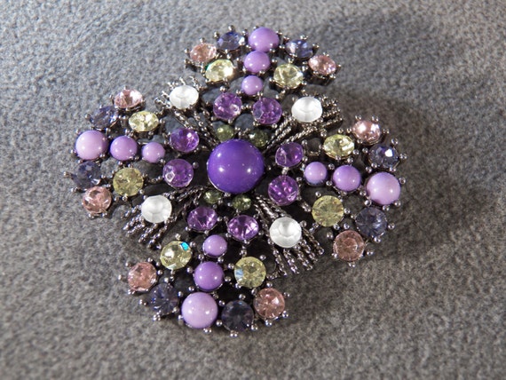 VINTAGE Silver Tone Multi Round Shades Purple Pink