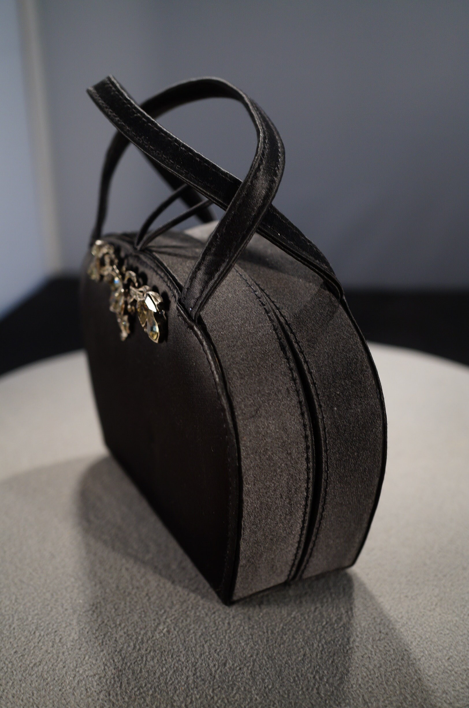 Todd Anthony パーティーバッグ Vintage Todd Anthony Black Satin Multi Round Pear Rhinestone