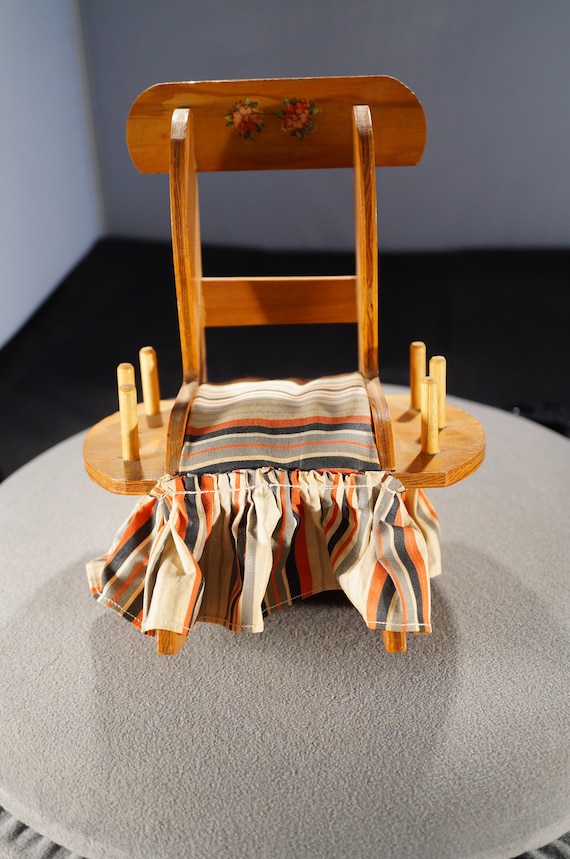 Antique Vintage Genuine Wood Rocking Chair Pin Cushion 6 Thread