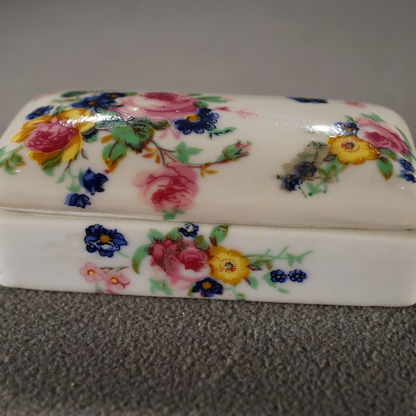 Vintage China Porcelain China Rectangle Lidded Trinket Jewelry Box Hand Painted Floral Dresser Top Collectable Victorian Style Classic