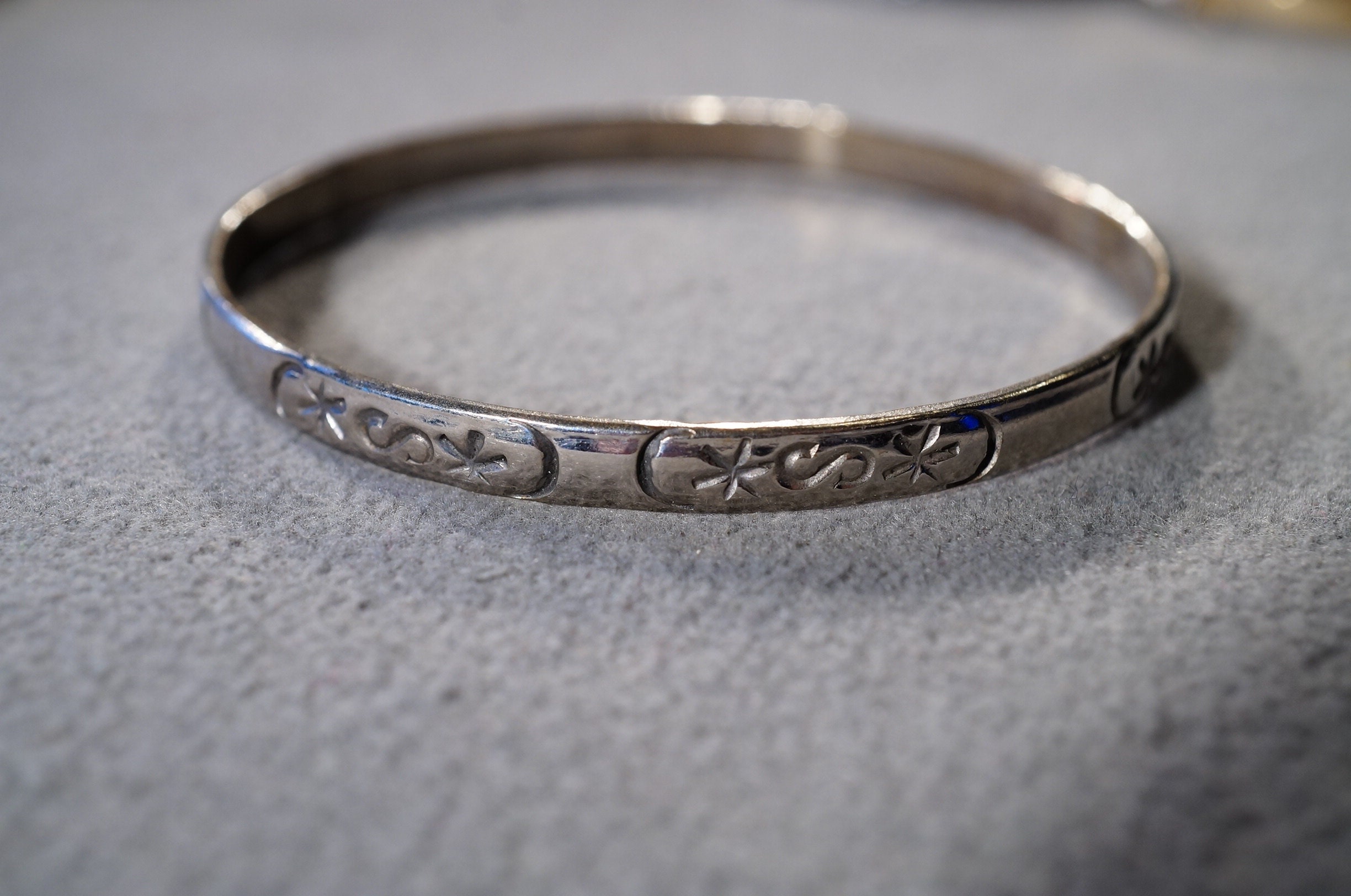 Vintage Sterling Silver Bangle Bracelet Eternity Setting