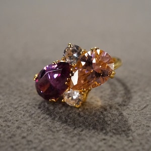 Vintage Sterling Silver Yellow Gold Overlay Band Ring 4 Round Pear Prong Set African Amethyst Pink White Topaz Multi Stone Setting, Size 7