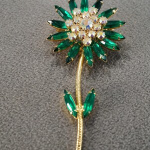Antique Vintage Pin Brooch Gold Tone Multi Round Marquise Prong Set Green Aurora Borealis Glass Rhinestones Cluster Floral Setting     #3400