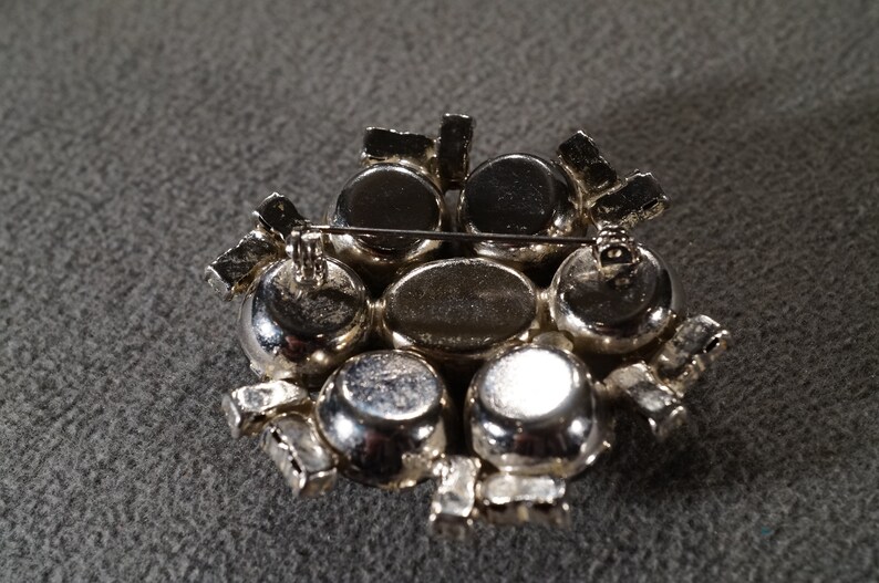 Vintage Silver Tone Pin Brooch 31 Prong Set Round Oval Glass Rhinestone Regal Round Setting Art Deco Style #2580
