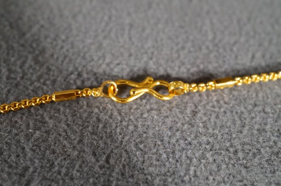 Vintage Necklace Chain Yellow Gold Tone Unique Wo… - image 3