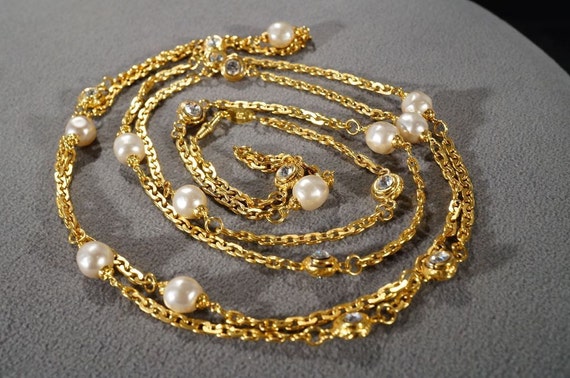 Vintage Chanel Pearl Necklace Lariat Strand 57 Inchs. 