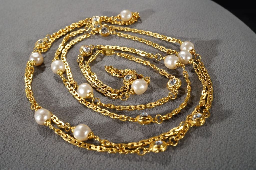 Chanel Paris-Athens Gold and Crystal CC Sautoir Necklace – Madison Avenue  Couture